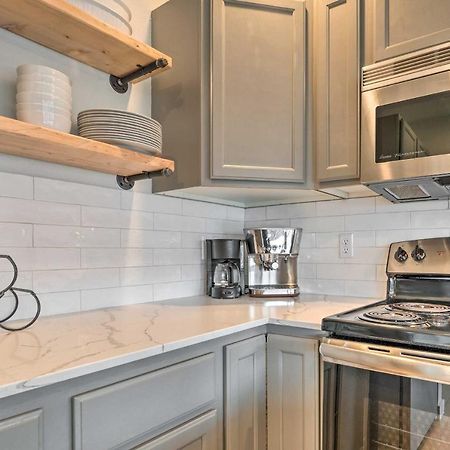 Chic Chelan Condo With Balcony, Walk To Lake And Dtwn! Zewnętrze zdjęcie