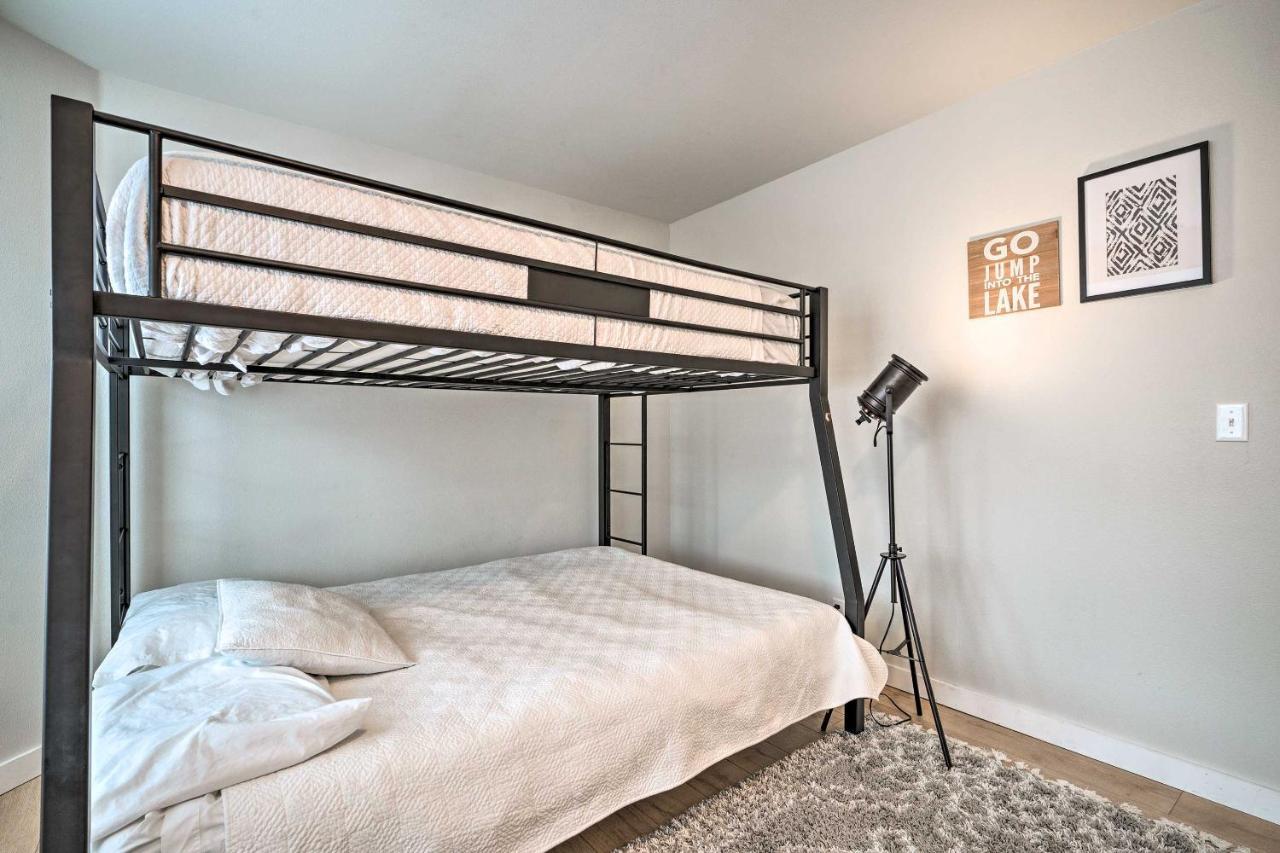 Chic Chelan Condo With Balcony, Walk To Lake And Dtwn! Zewnętrze zdjęcie